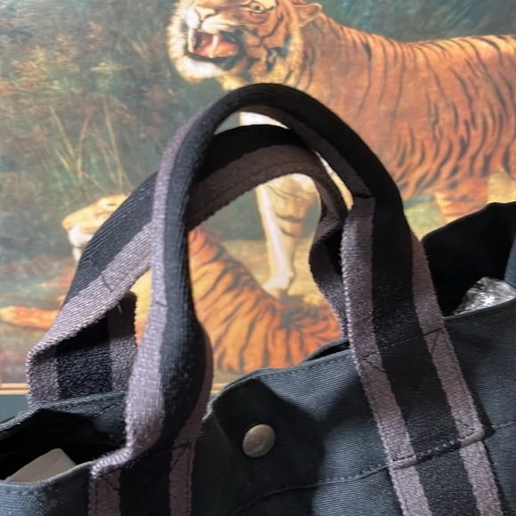 HERMES Fourre Tout MM Tote Bag Handbag Canvas Black and Gray. MOMMA NOT THE BABY - Picture 4 of 16
